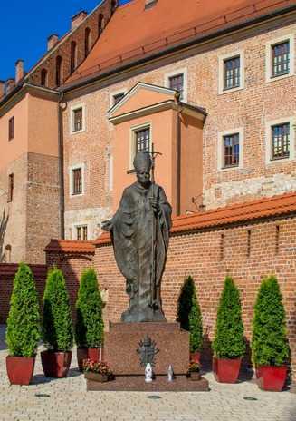 the statue of Pope John Paul II at Wawel